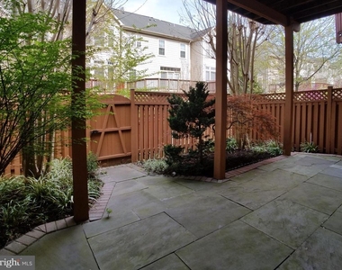 1781 Dawson Street - Photo Thumbnail 17