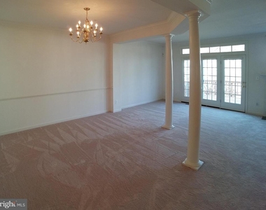 1781 Dawson Street - Photo Thumbnail 2
