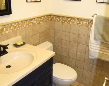 9031 Blarney Stone Drive - Photo Thumbnail 11