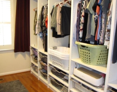 9031 Blarney Stone Drive - Photo Thumbnail 13