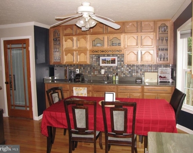 9031 Blarney Stone Drive - Photo Thumbnail 6