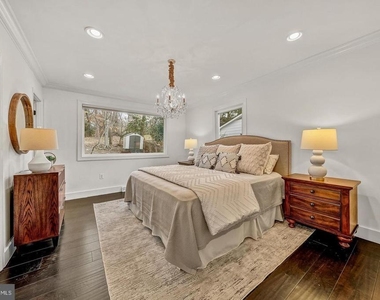 1717 Valley Avenue - Photo Thumbnail 7