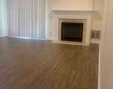 12617 Fair Crest Court - Photo Thumbnail 3