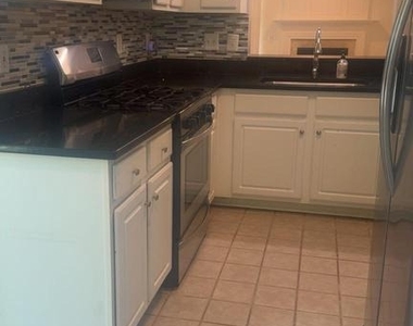 12617 Fair Crest Court - Photo Thumbnail 5