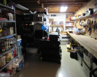 11903 Latigo Lane - Photo Thumbnail 21