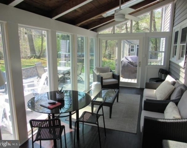 11903 Latigo Lane - Photo Thumbnail 13