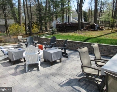 11903 Latigo Lane - Photo Thumbnail 10