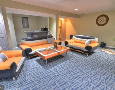 4304 Silas Hutchinson Drive - Photo Thumbnail 8