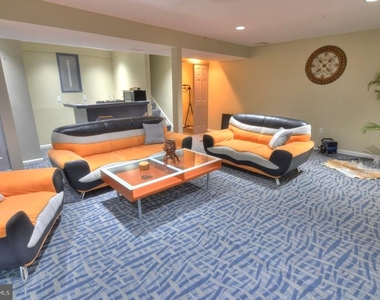 4304 Silas Hutchinson Drive - Photo Thumbnail 13