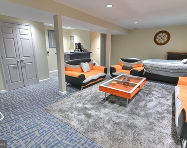 4304 Silas Hutchinson Drive - Photo Thumbnail 38