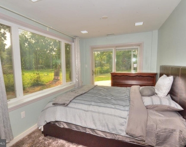 4304 Silas Hutchinson Drive - Photo Thumbnail 16