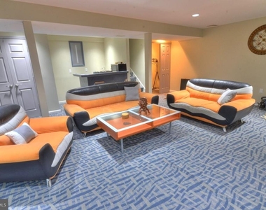 4304 Silas Hutchinson Drive - Photo Thumbnail 12