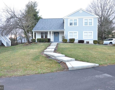 4304 Silas Hutchinson Drive - Photo Thumbnail 54
