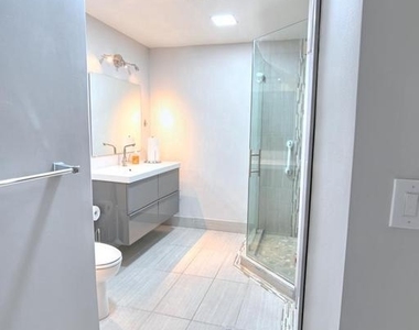 4304 Silas Hutchinson Drive - Photo Thumbnail 2