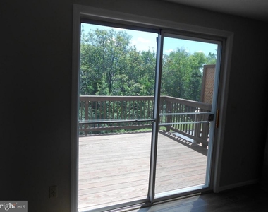 131 Township Court - Photo Thumbnail 9