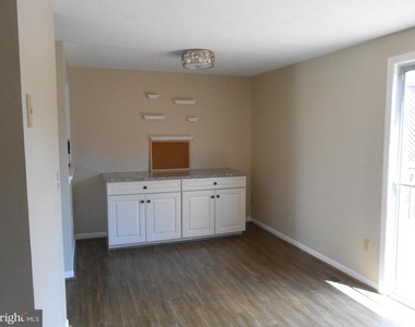 131 Township Court - Photo Thumbnail 10