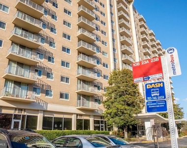 1225 Martha Custis Drive - Photo Thumbnail 12