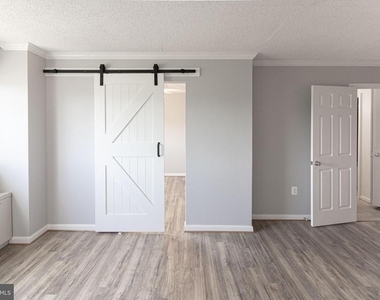 1225 Martha Custis Drive - Photo Thumbnail 2