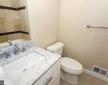 947 S Scott Street - Photo Thumbnail 11
