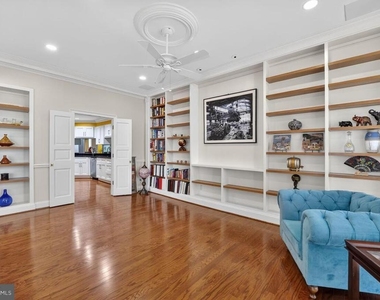 1300 Army Navy Drive - Photo Thumbnail 3