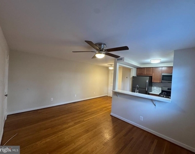 133 S Courthouse Road - Photo Thumbnail 12