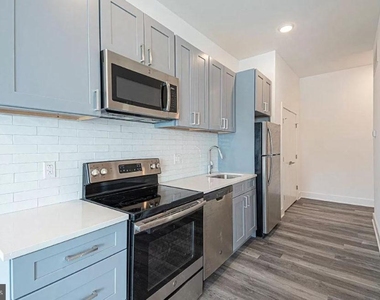 1524 South Street - Photo Thumbnail 5