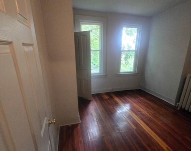 4123 N 7th Street - Photo Thumbnail 5