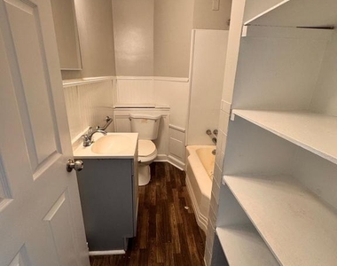 5439 Hunter Street - Photo Thumbnail 6