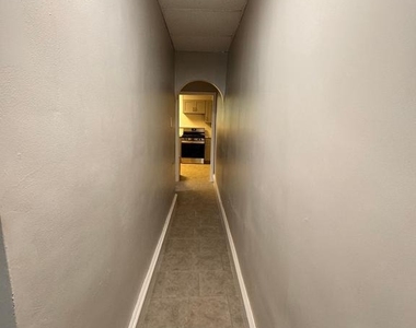 5439 Hunter Street - Photo Thumbnail 4