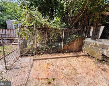 5439 Hunter Street - Photo Thumbnail 7