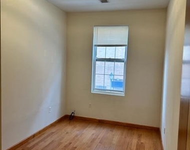 1830 South Street - Photo Thumbnail 4