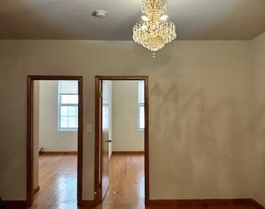 1830 South Street - Photo Thumbnail 5