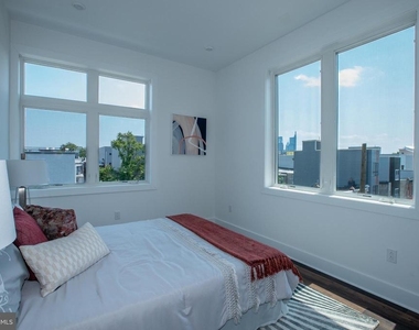 2940 W Thompson Street - Photo Thumbnail 10