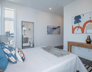 2940 W Thompson Street - Photo Thumbnail 17