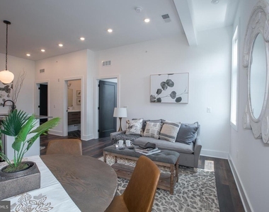 2940 W Thompson Street - Photo Thumbnail 4