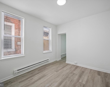 1216 W Firth Street - Photo Thumbnail 7