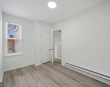 1216 W Firth Street - Photo Thumbnail 12