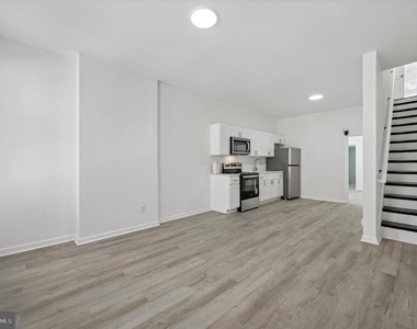 1216 W Firth Street - Photo Thumbnail 1