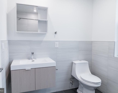 7248 Rising Sun Avenue - Photo Thumbnail 2