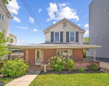 239 Lemonte Street - Photo Thumbnail 1