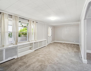 239 Lemonte Street - Photo Thumbnail 5
