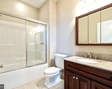 207 Rector Street - Photo Thumbnail 14