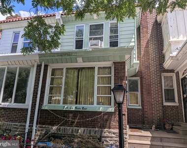 5639 N Uber Street - Photo Thumbnail 2