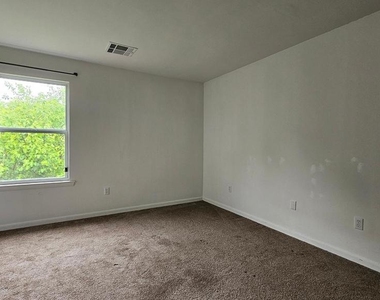9428 Woodbridge Road - Photo Thumbnail 15