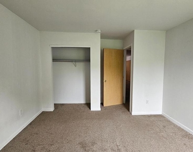 9428 Woodbridge Road - Photo Thumbnail 18