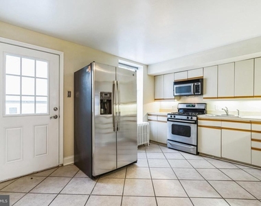 4543 Baker Street - Photo Thumbnail 4