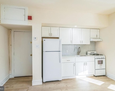 459 Martin Street - Photo Thumbnail 4
