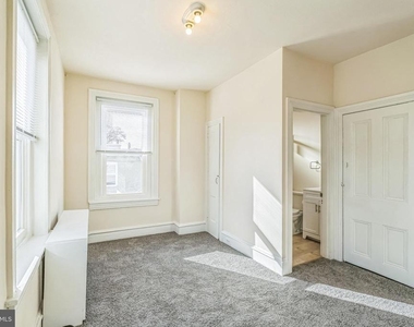459 Martin Street - Photo Thumbnail 11