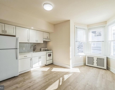 459 Martin Street - Photo Thumbnail 6