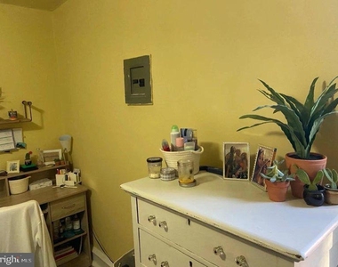 5626 N 19th Street - Photo Thumbnail 16